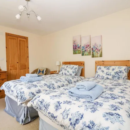 Mynheer Farm Bowji Redruth